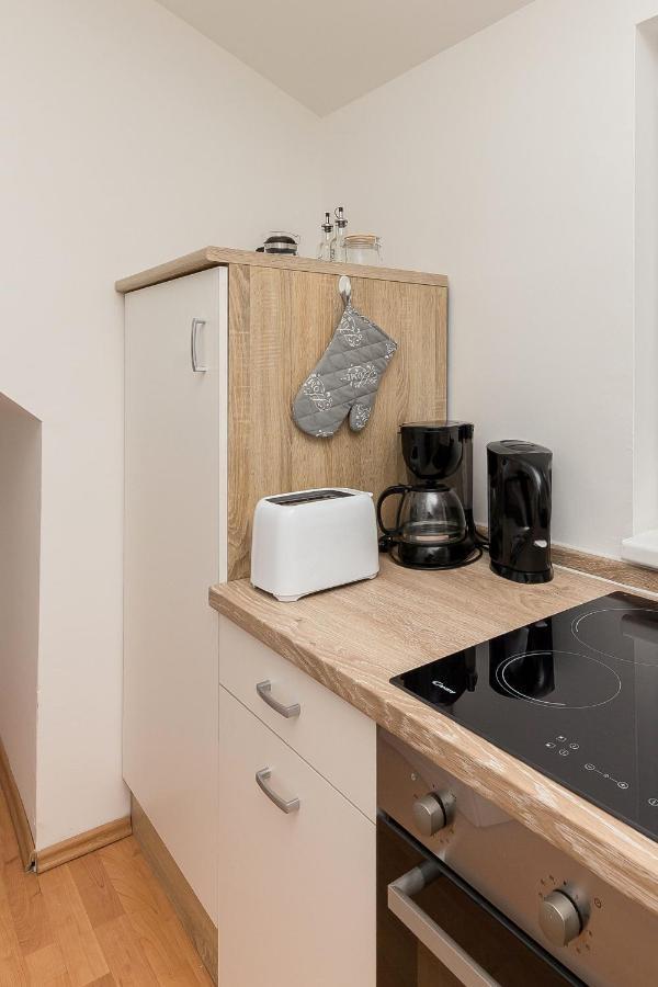 Gong Apartment