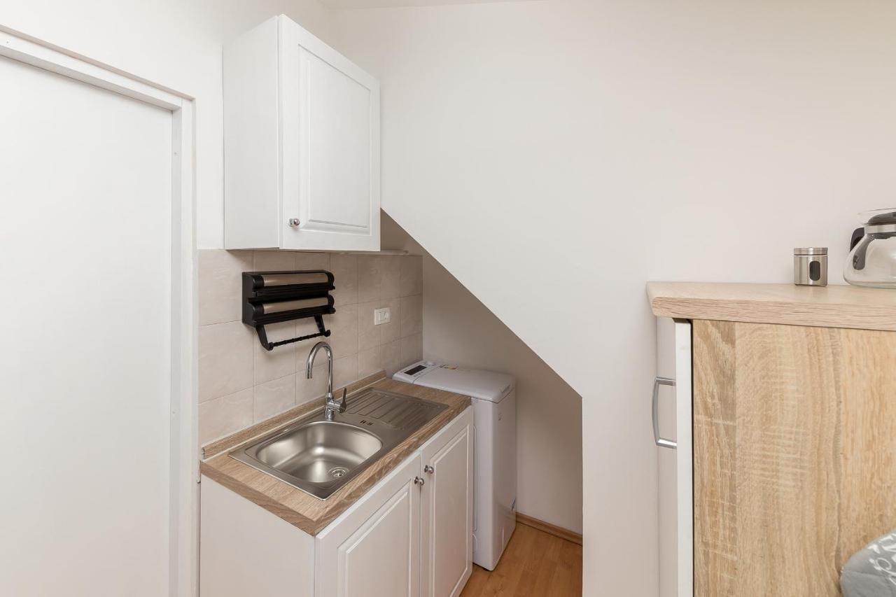 Apartment Gong *